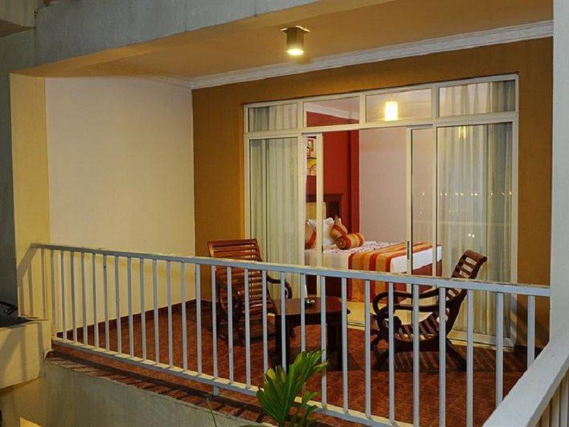 Avenra Garden Hotel Negombo Dış mekan fotoğraf