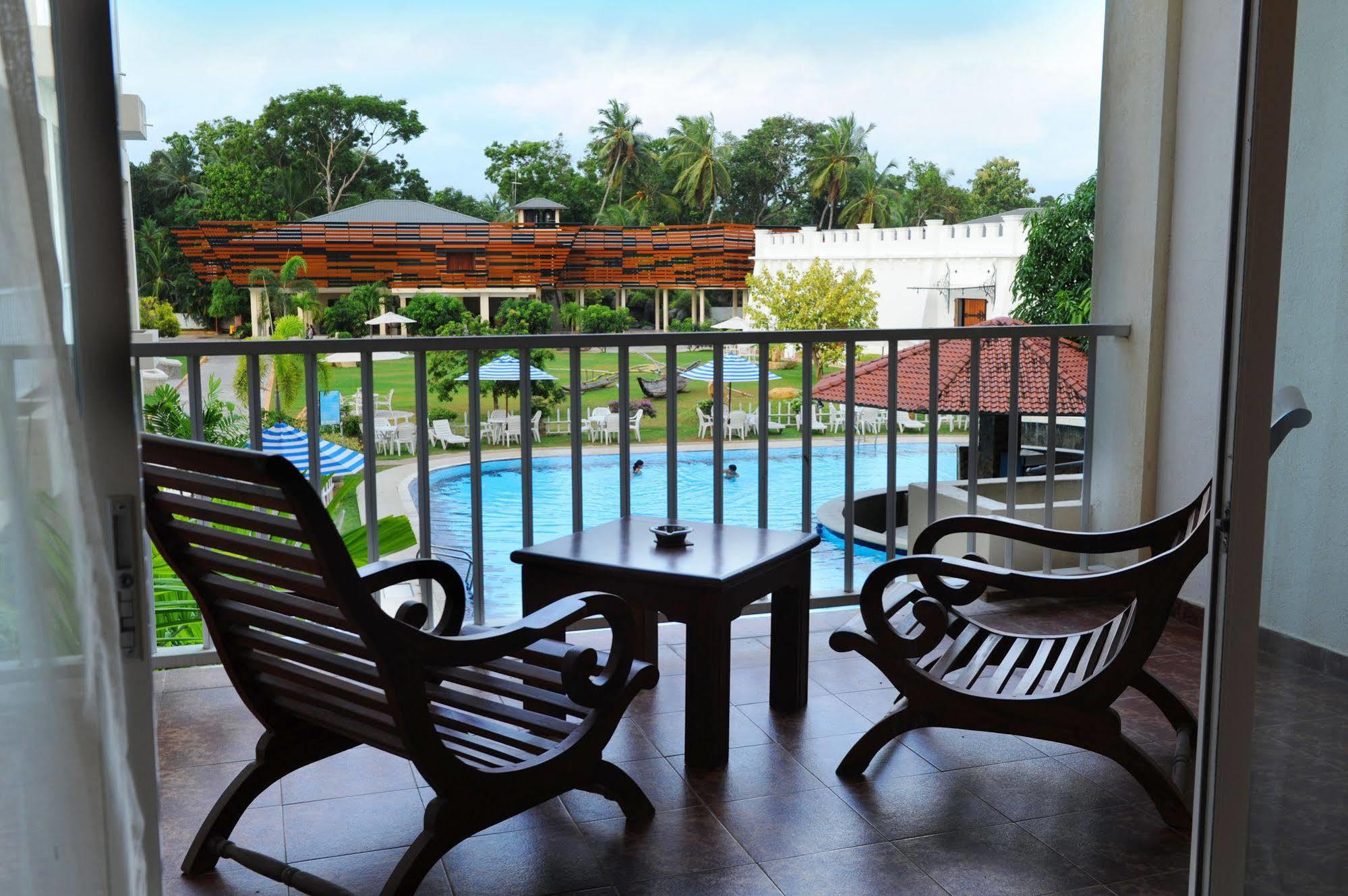 Avenra Garden Hotel Negombo Dış mekan fotoğraf